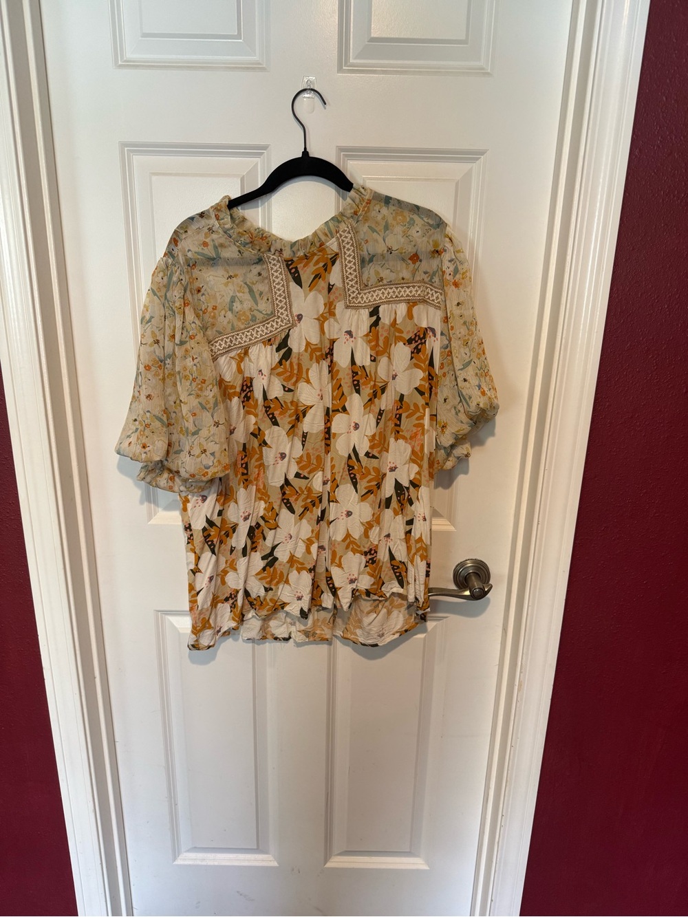 JODIFL Cream & Mustard Floral Mixed-Print Short Sleeve Blouse